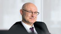 Head and shoulders photo of Mark Crump